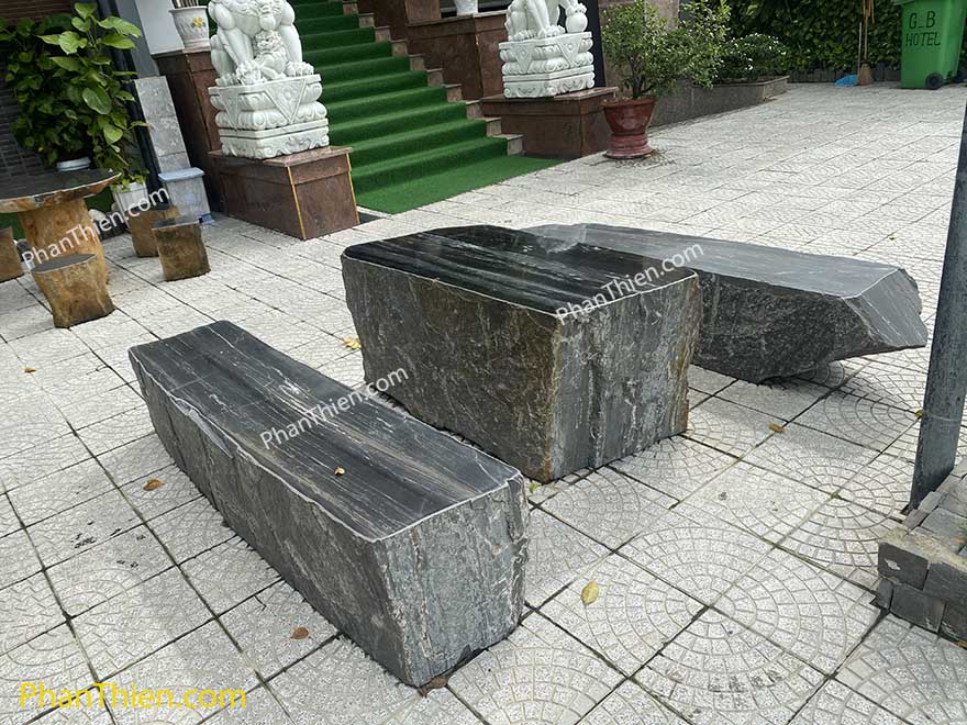 Bàn ghế đá tự nhiên nguyên khối đẹp cho khách sạn