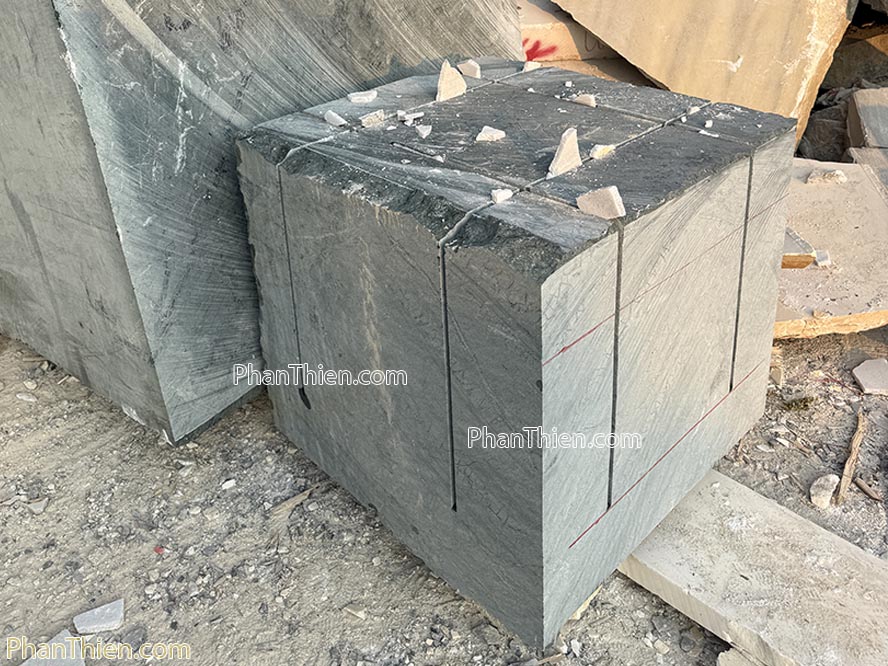 Bàn ghế đá xanh Ấn Độ - 3 ghế - BGD-41