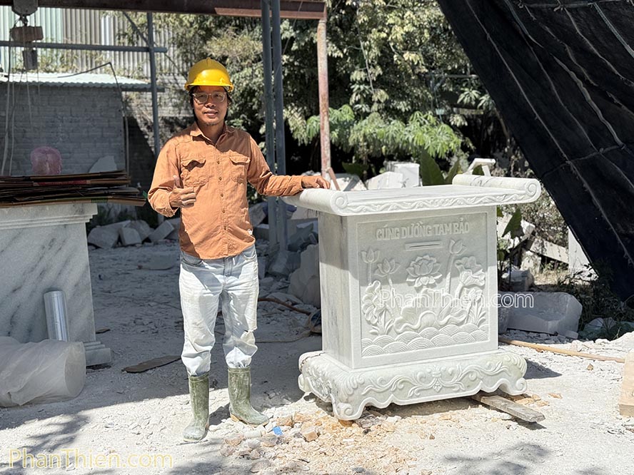 Bàn Thờ Thiêng bằng đá tự nhiên - BTH - 10