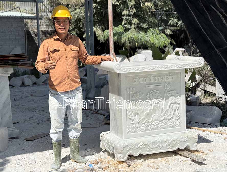 Bàn Thờ Thiêng bằng đá tự nhiên - BTH - 10