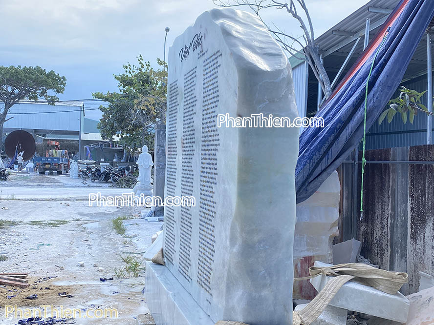 Tấm Bia Tưởng Niệm bằng đá tự nhiên -BH-4