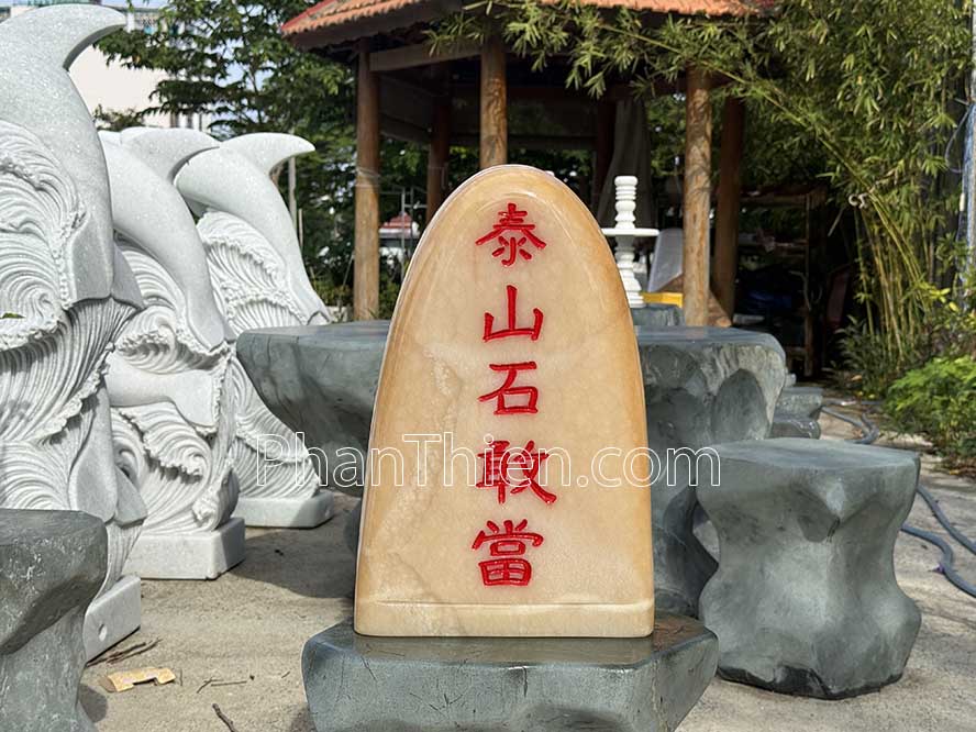 Cục đá phong thuỷ ngọc Hoàng Long trấn trạch