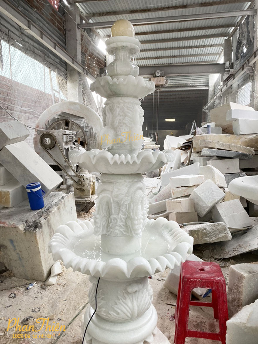 Đài Phun Nước Bi Xoay Chạm Cá Đá Cẩm Thạch Trắng (DAI-16)