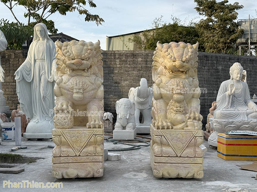 Tượng Kỳ Lân bằng đá Cẩm thạch cà rốt tự nhiên (KL-73)