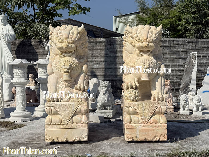 Tượng Kỳ Lân bằng đá Cà rốt tự nhiên 190cm - KL-84