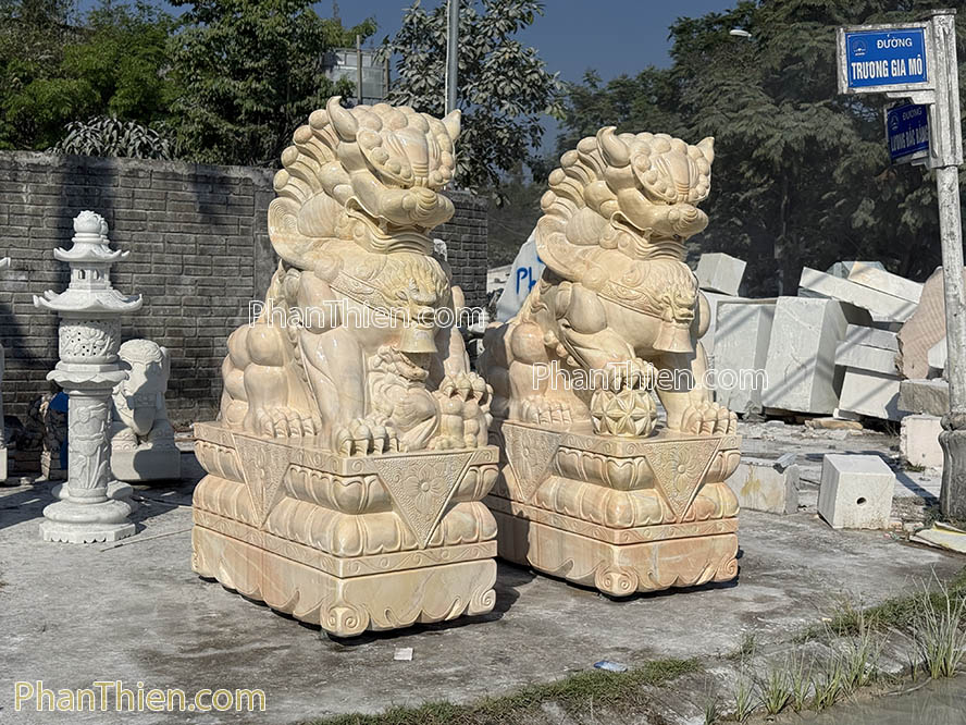 Tượng Kỳ Lân bằng đá Cà rốt tự nhiên 190cm - KL-84