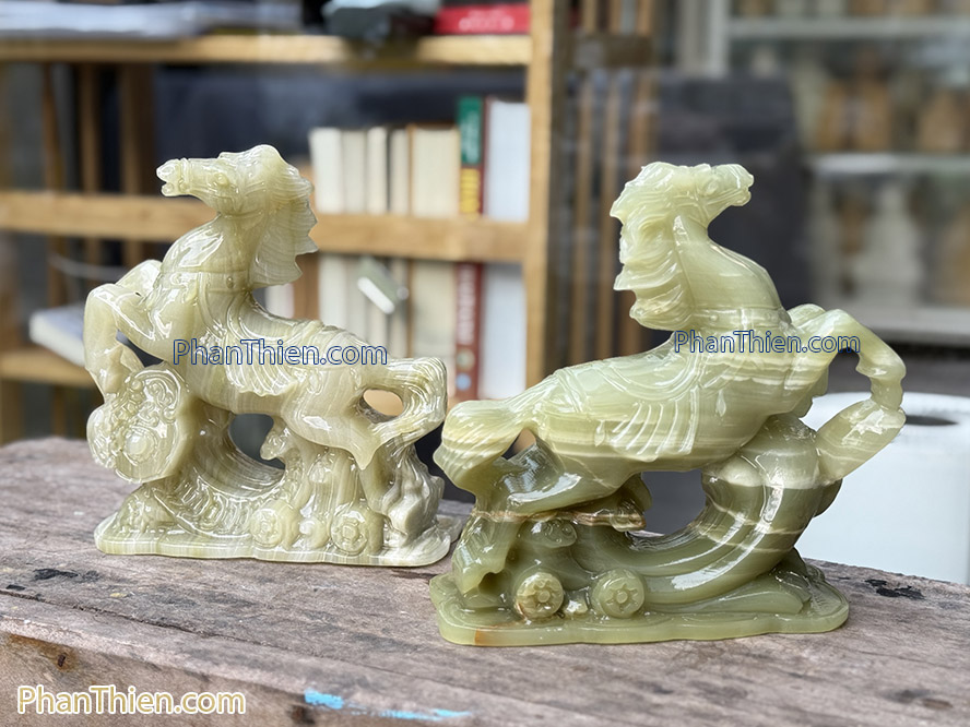 Tượng Ngựa đá Phong Thuỷ onyx xanh 20cm - NGUA-12