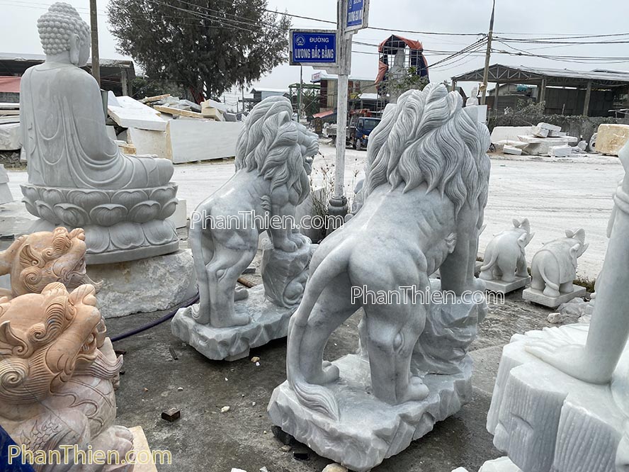 Tượng Sư tử đá đứng núi oai vệ 1,55m - ST-68