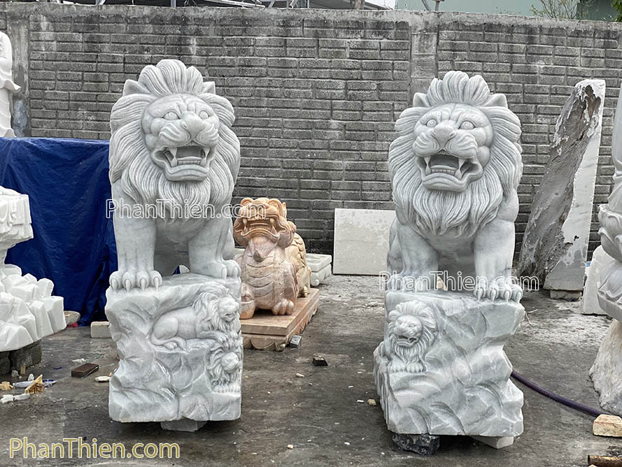 Tượng Sư tử đá đứng núi oai vệ 1,55m - ST-68