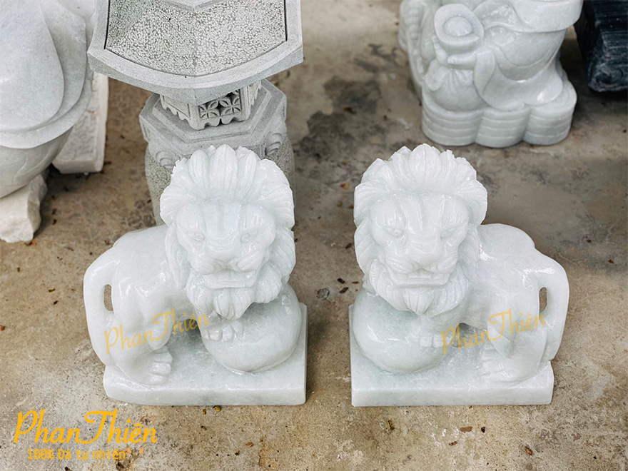 Tượng Sư Tử Đá Trắng Trong Xanh (ST-06)