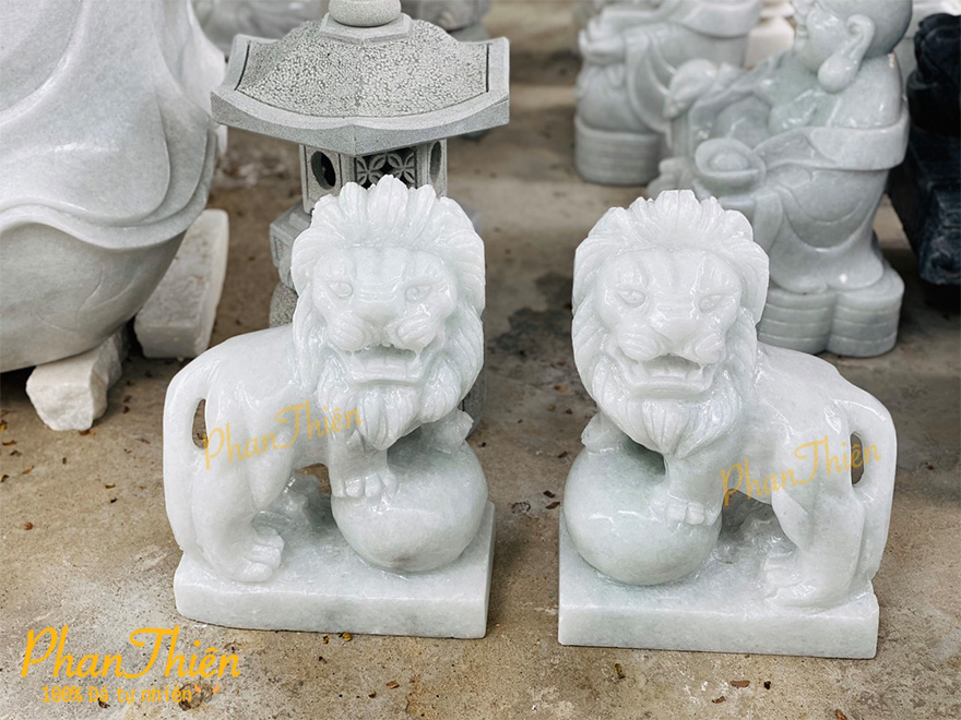 Tượng Sư Tử Đá Trắng Trong Xanh (ST-06)