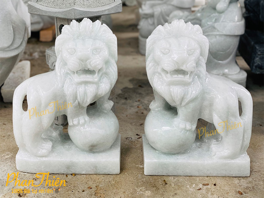 Tượng Sư Tử Đá Trắng Trong Xanh (ST-06)