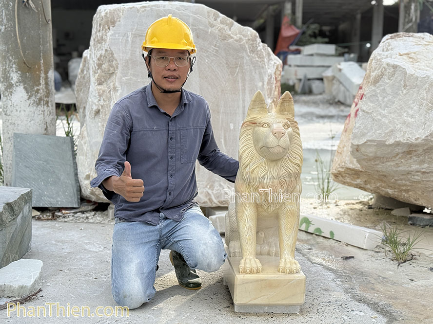 Tượng Chó Phong thuỷ bằng đá cà rốt 81cm - CHO-9