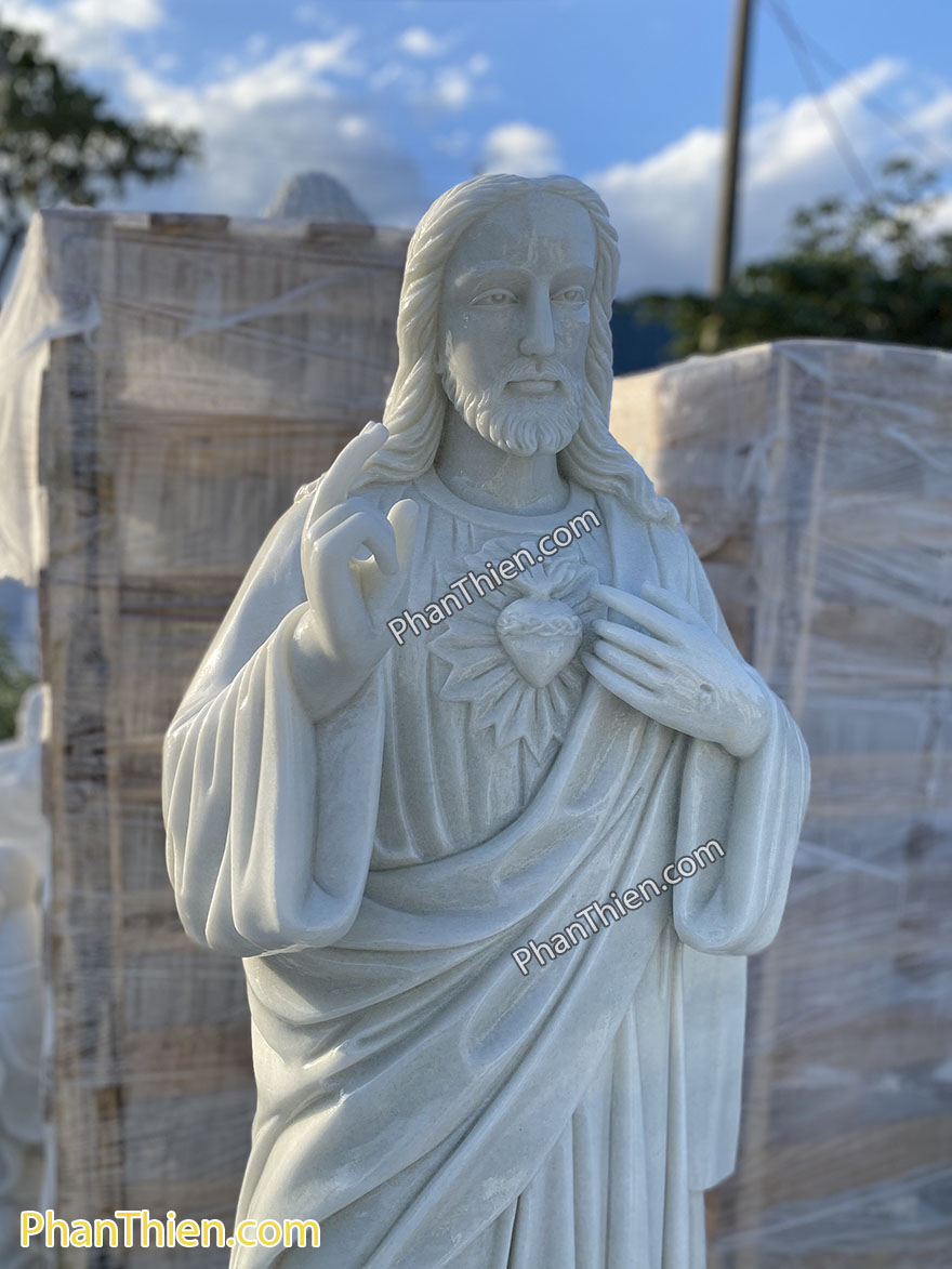 Tượng Thánh Tâm Chúa Giêsu trái tim bằng đá (TC-94)