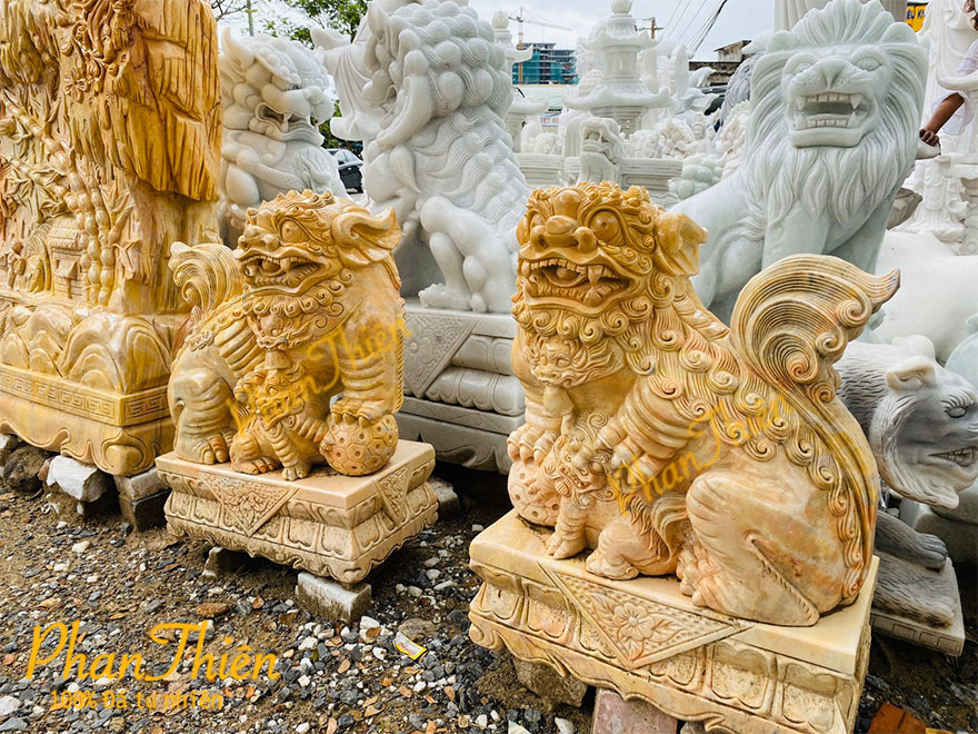 Tượng Con Nghê (Lân Việt) Đá Cà Rốt Vàng (N-04)