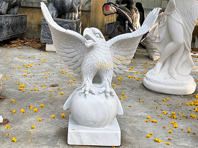 Tượng Đại bàng bằng đá tự nhiên (ĐB-01)