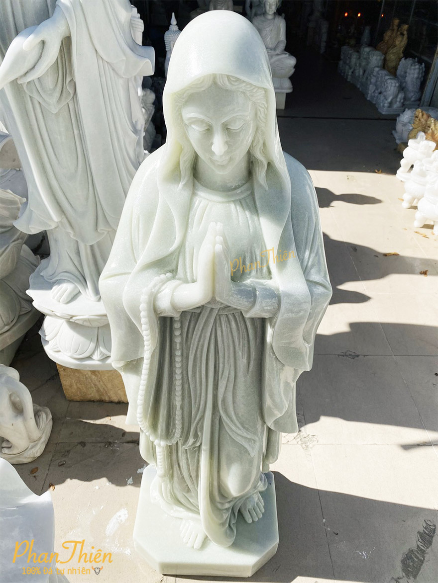 Tượng Đức Mẹ Chắp Tay Đá Cẩm Thạch Trắng Xanh Ngọc (DM-21)