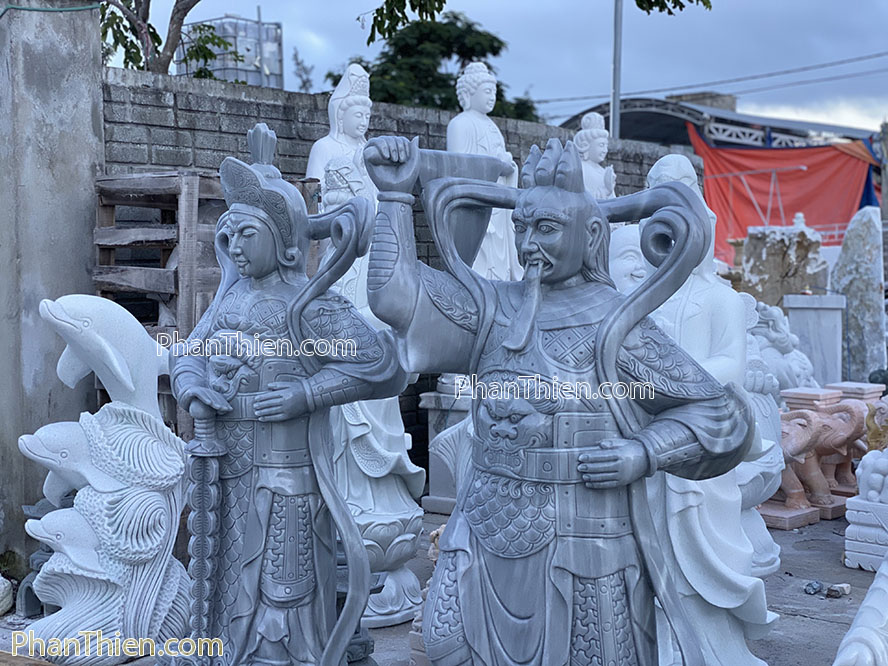 Tượng Hộ Pháp bằng đá tự nhiên