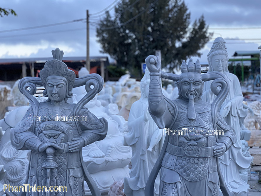 Tượng Hộ Pháp bằng đá tự nhiên