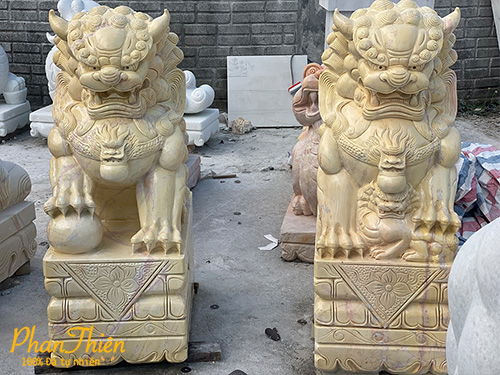 Tượng Kỳ Lân Đá Cà Rốt Vàng (KL-32)