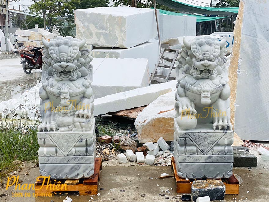 Tượng Kỳ Lân Đá Cẩm Thạch Trắng Mịn (KL-24)