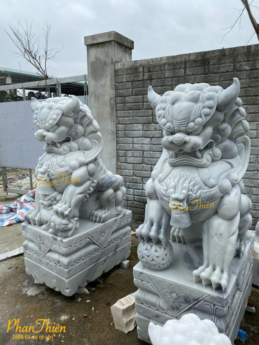Tượng Kỳ Lân Đá Cẩm Thạch Trắng Xám (KL-28)