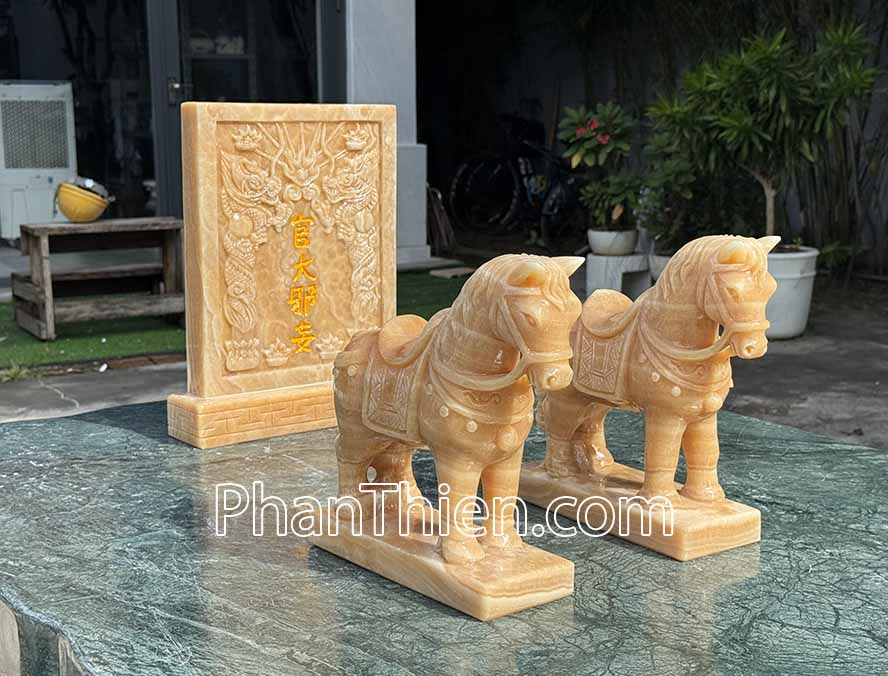 Tượng Ngựa đá 30cm và Bài vị đá ngọc Hoàng Long - NGUA-15