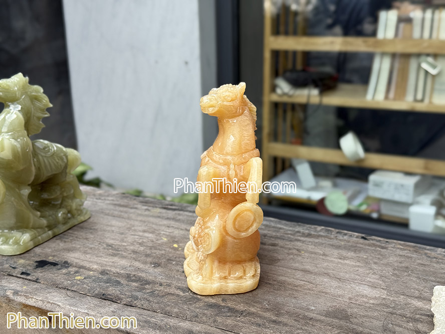 Tượng Ngựa Phong thuỷ bằng đá ngọc Hoàng Long 15cm - NGUA-9