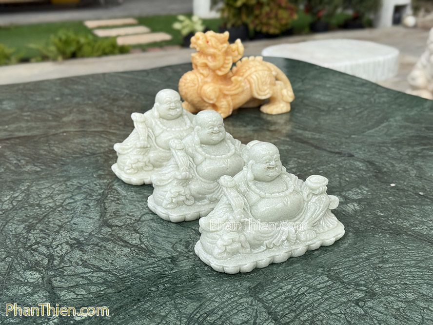 Tượng Phật Di Lặc bằng đá nhỏ (15cm) - DL-76