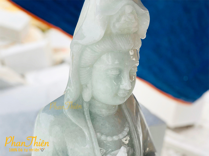 Tượng Phật Quan Âm bằng Đá Cẩm Thạch Xanh Nhạt (QA-06)