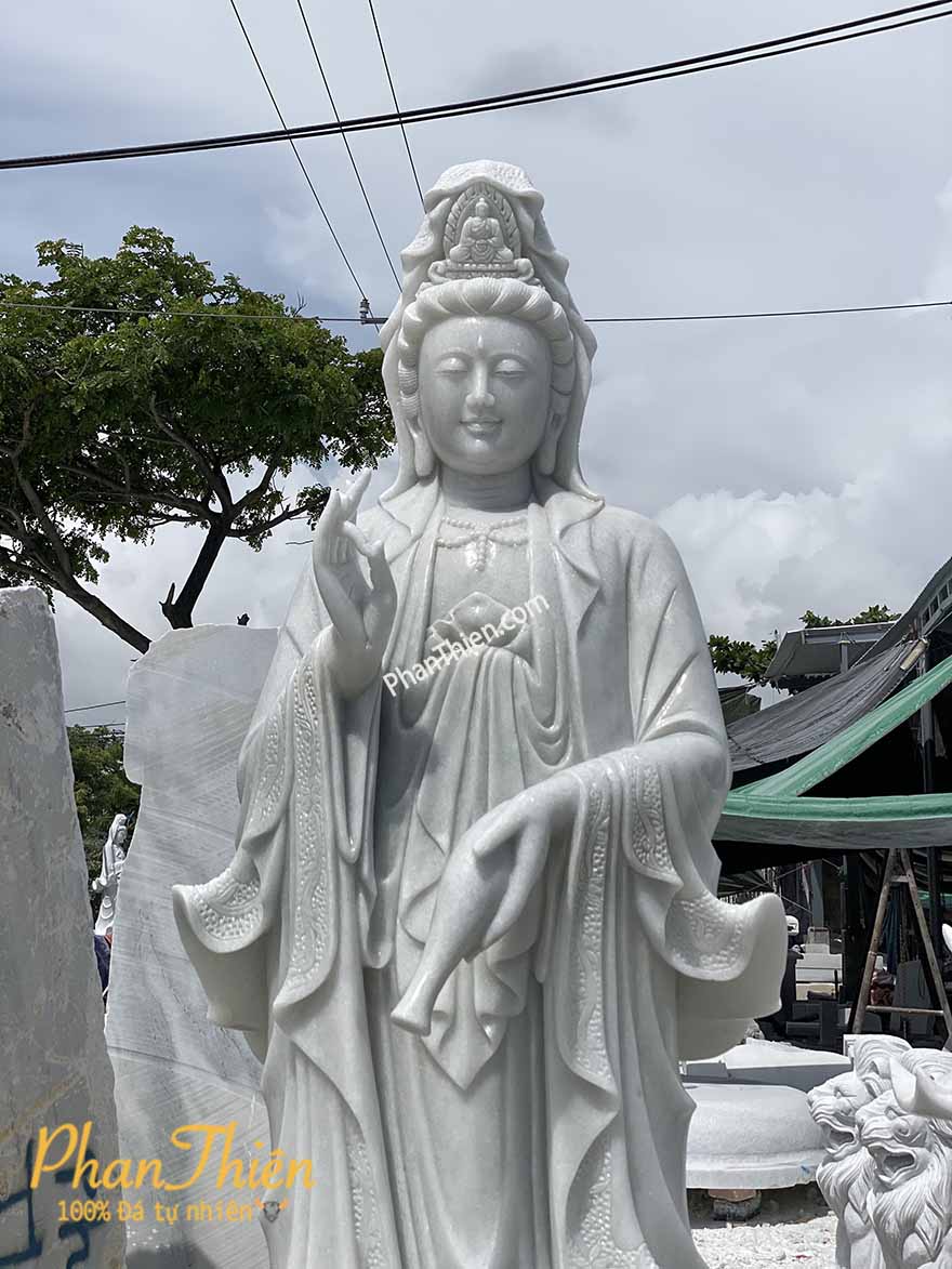 Tượng Phật Quan Âm đứng Đài Sen Đá Trắng Trong Xanh (QA-32)