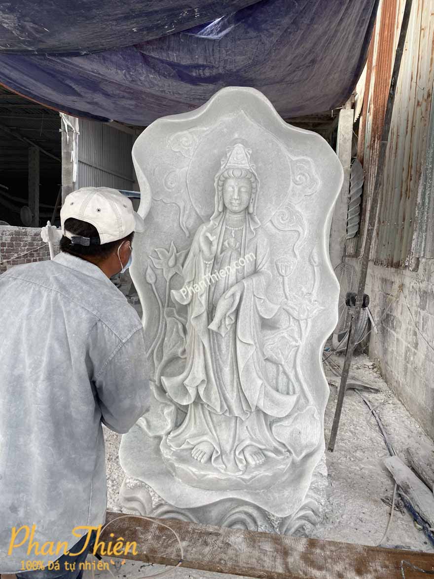 Tượng Phật Quan Âm Đá Cẩm Thạch Trắng Xanh (QA-43)