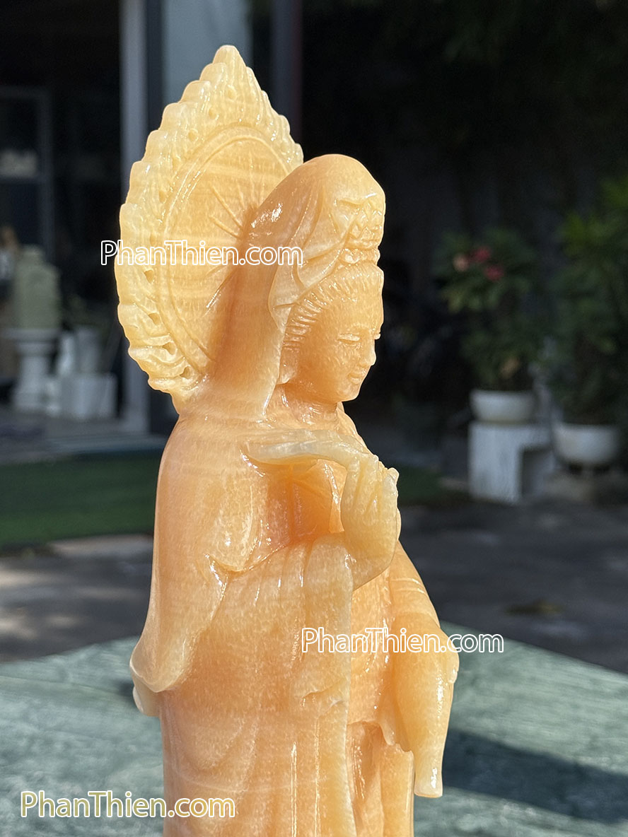 Tượng Phật Quan Âm bằng đá ngọc Hoàng Long 41cm - QA-70