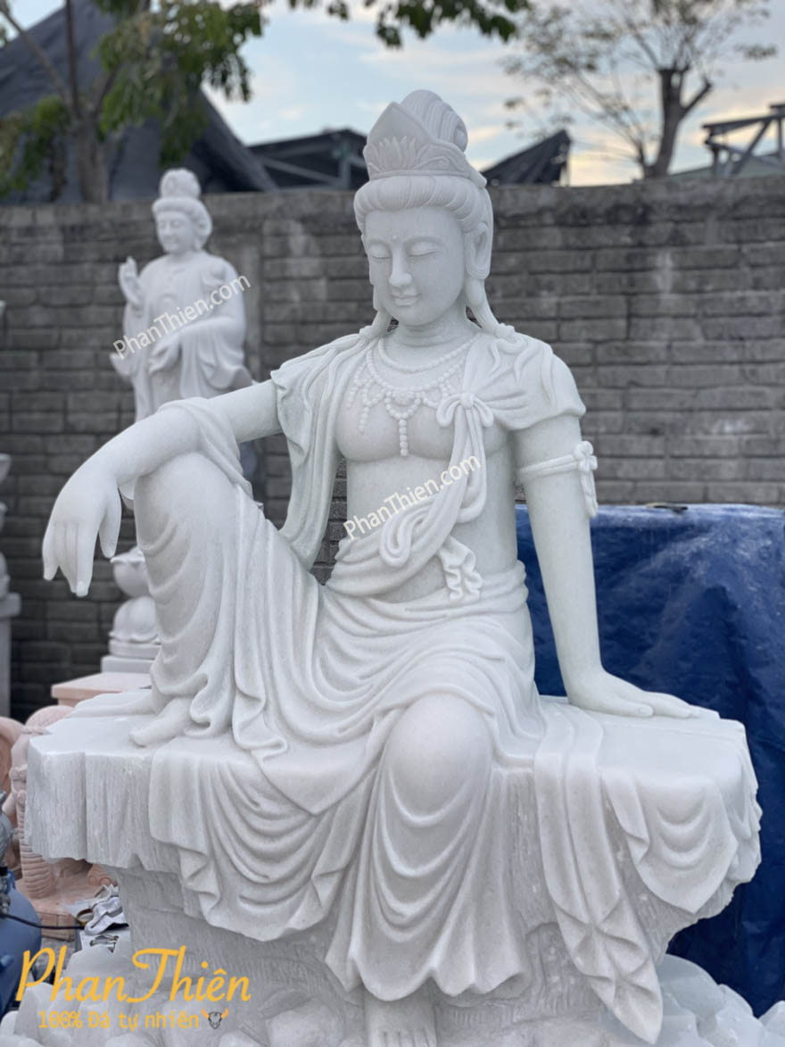 Tượng Phật Quan Âm Ngồi Tự Tại Đá Trắng (QA-50)