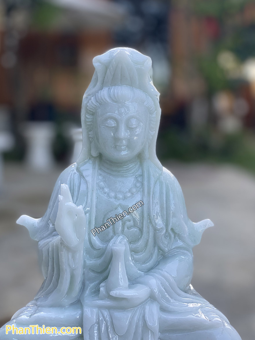 Tượng Phật Quan Âm bằng đá 30cm (QA-61)