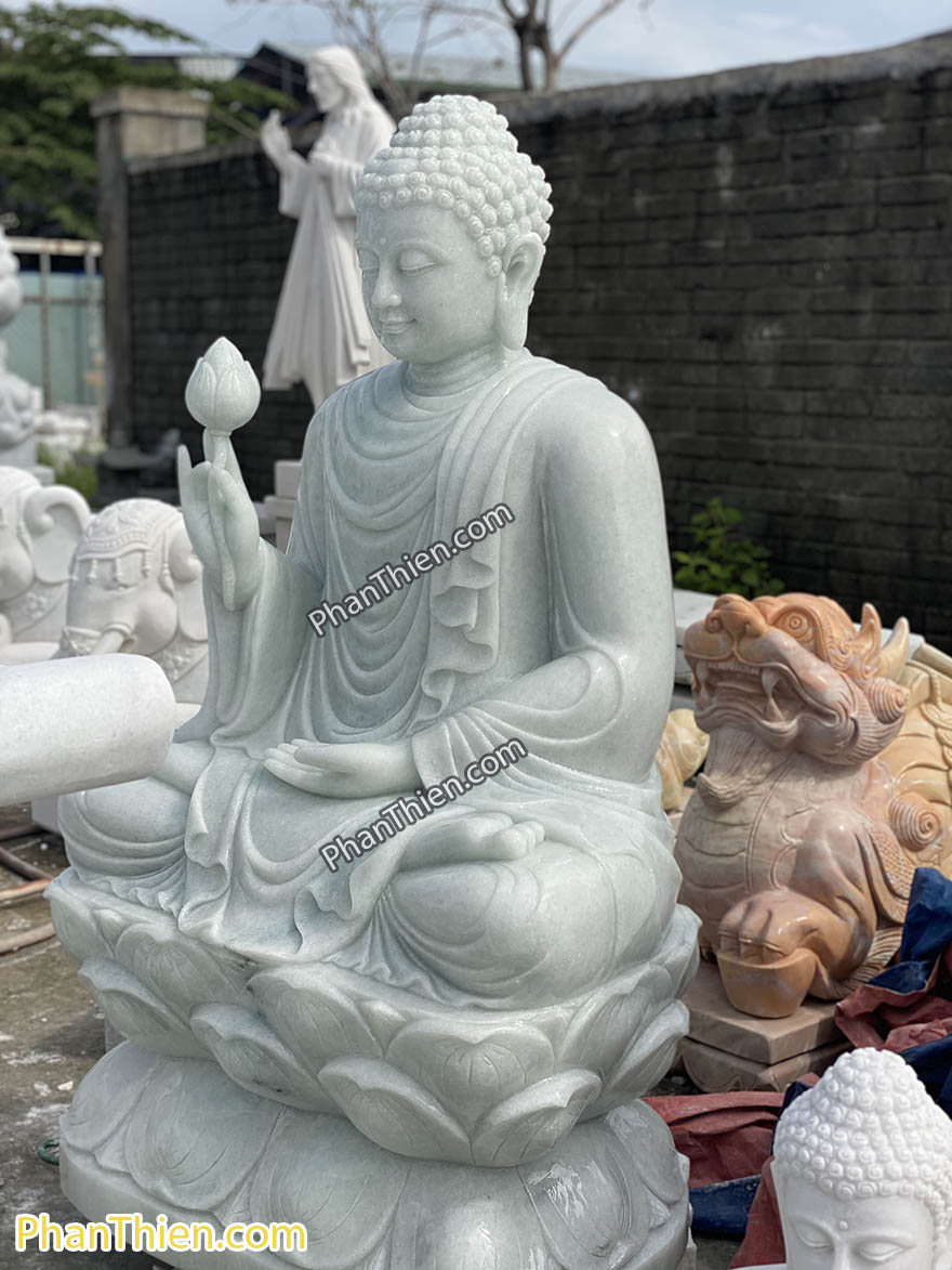Tượng Phật Thích Ca Niêm Hoa Vi Tiếu bằng đá
