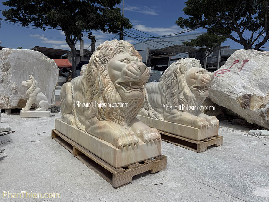 Tượng Sư tử nằm bằng đá tự nhiên - ST-66