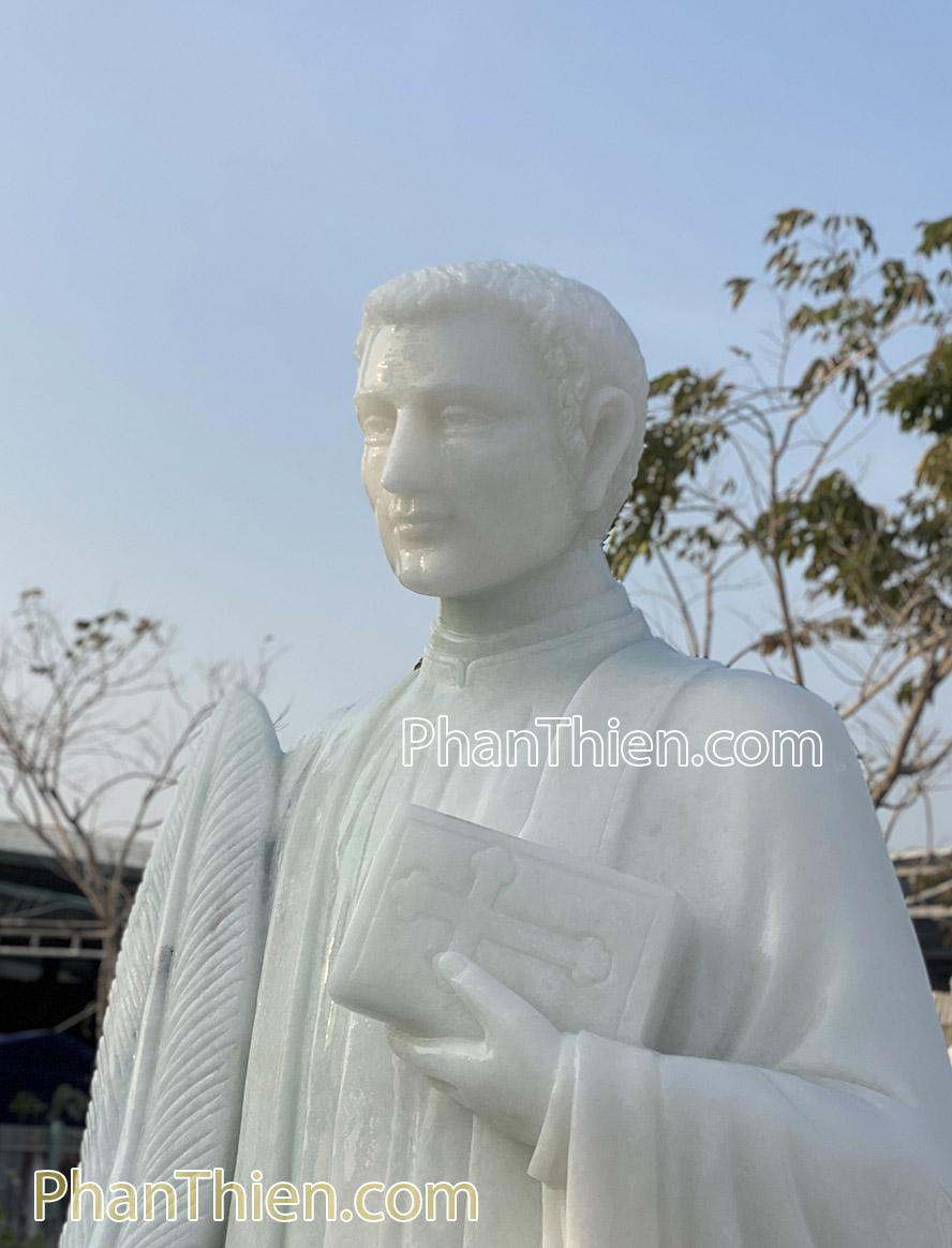 Tượng Thánh Công Giáo bằng đá - THC-15