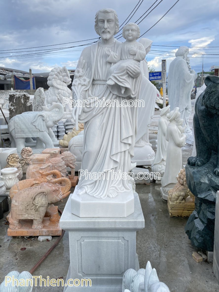 Tượng Thánh Giuse bế Chúa bằng đá tự nhiên 150cm - GSE-9