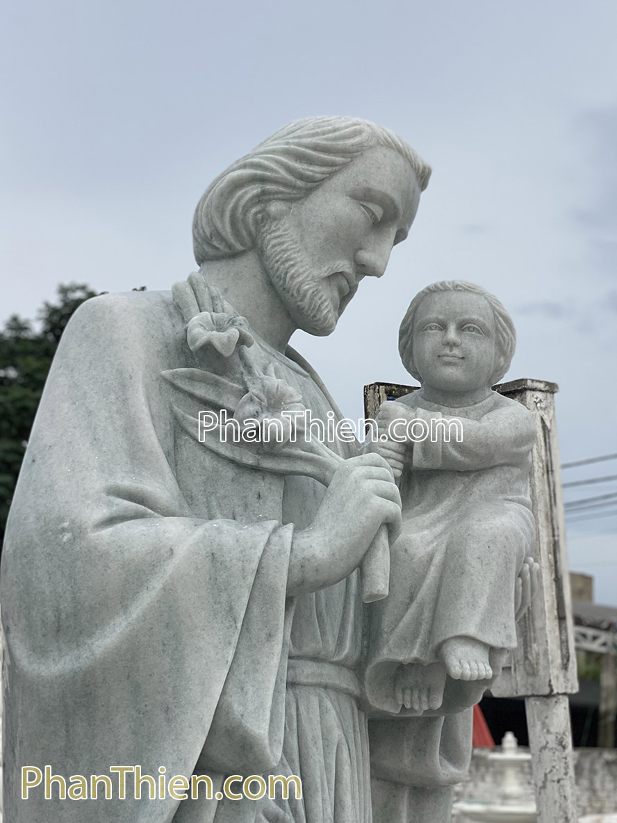 Tượng Thánh Giuse bế chúa bằng đá cao 3m - GSE-10