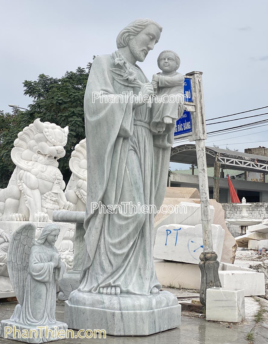 Tượng Thánh Giuse bế chúa bằng đá cao 3m - GSE-10