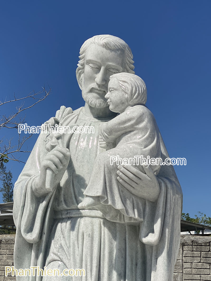 Tượng Thánh Giuse bế chúa bằng đá cao 3m - GSE-10