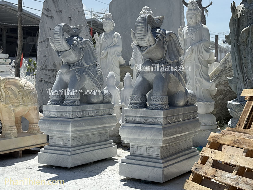 Tượng Voi quỳ bằng đá xám tự nhiên (VOI-84)