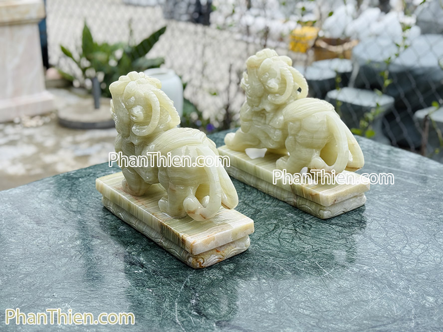 Tỳ hưu đá ngọc xanh onyx VIP 30cm - TH-59