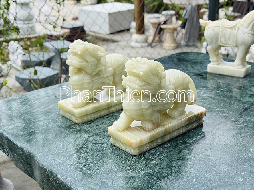 Tỳ hưu đá ngọc xanh onyx VIP 30cm - TH-59