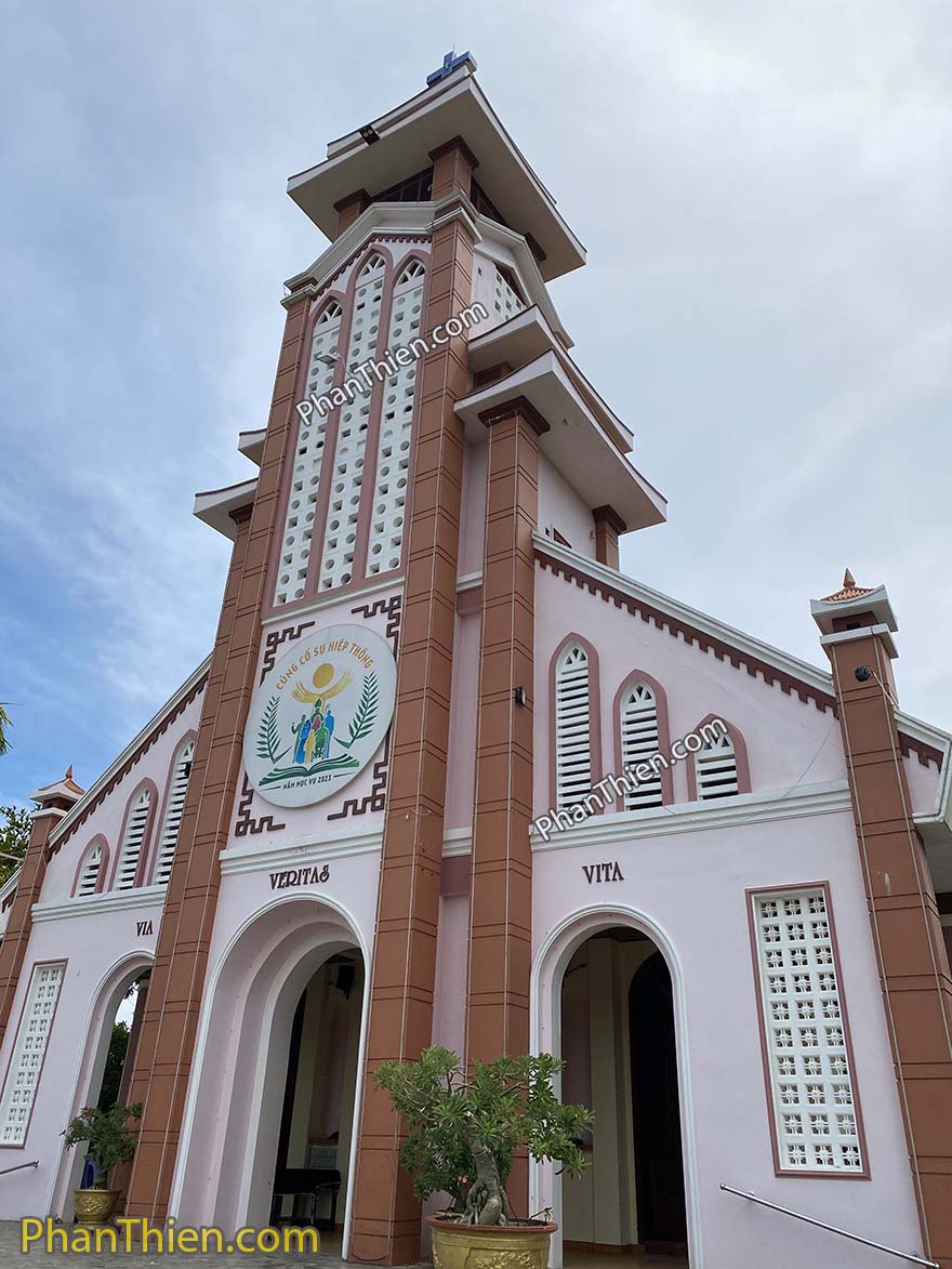 nhà thờ giáo xứ cồn dầu