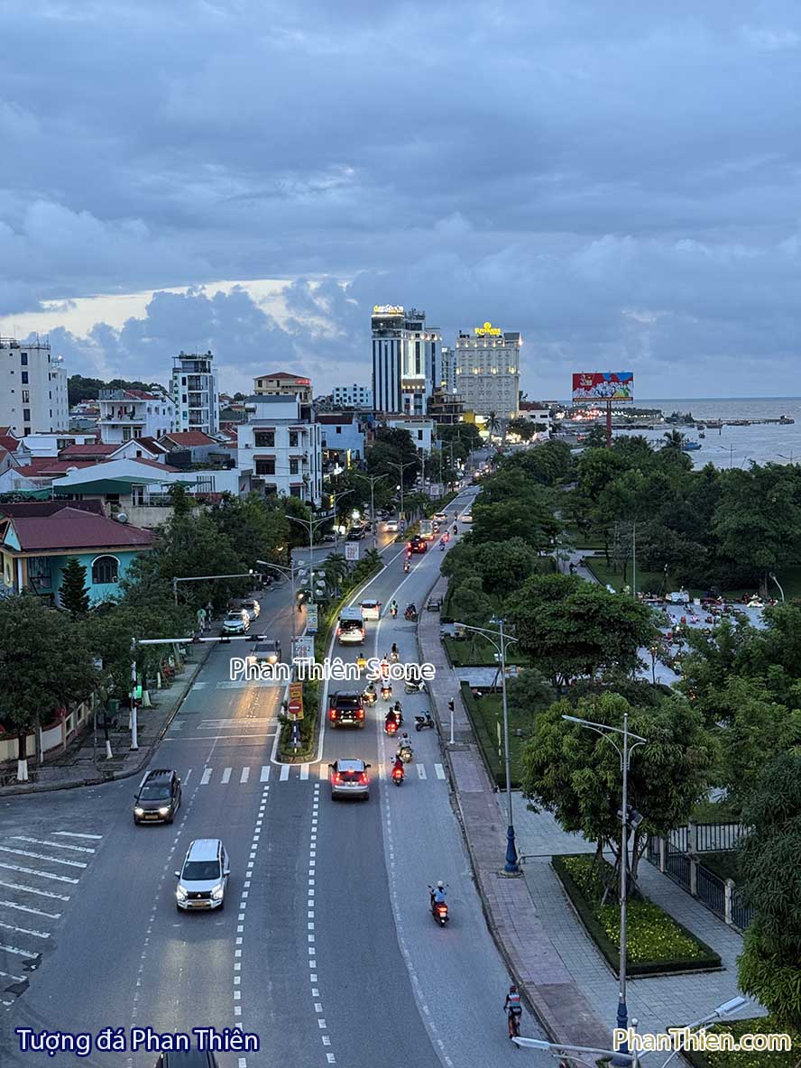 đường nguyễn du đồng hới quảng bình quảng trị