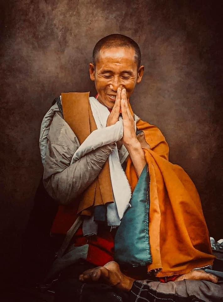 Thích Minh Tuệ – Chân Dung B1