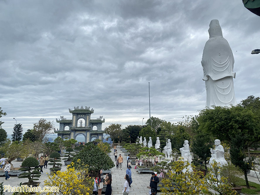 chùa ling ứng sơn trà đà nẵng