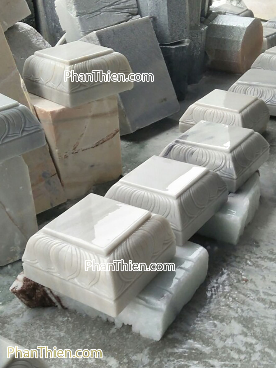 chân cột đá vuông nhà gỗ